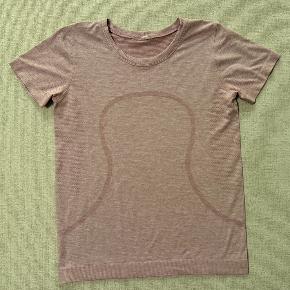 Lululemon Swiftly short sleeve size 8